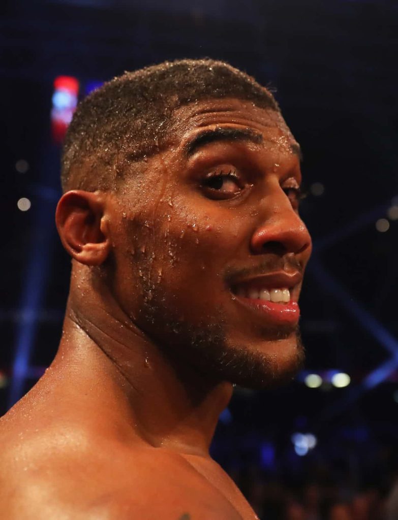 Anthony Joshua beats Carlos Takam