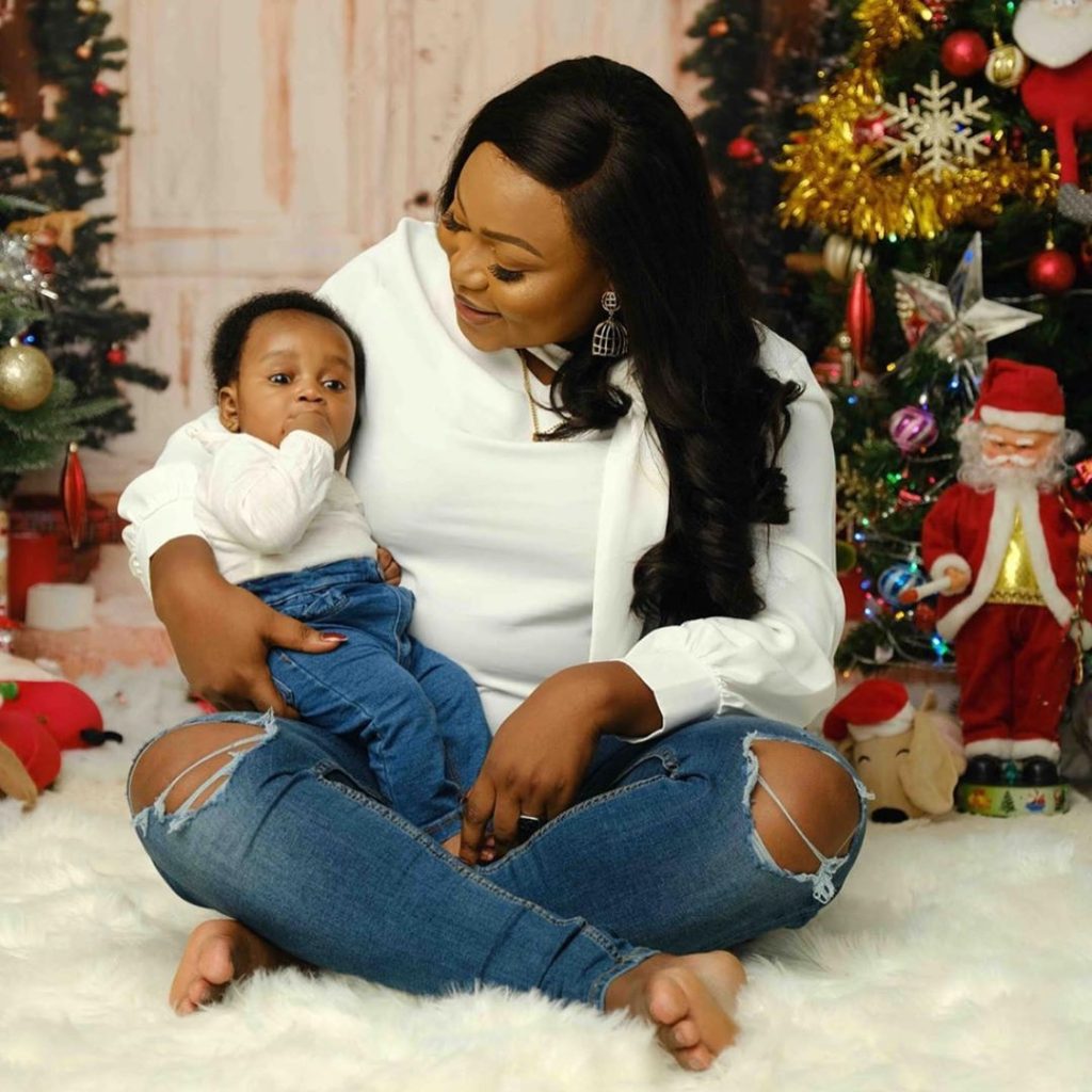 Ruth Kadiri and her daughter look beautiful in lovely Christmas photos ...