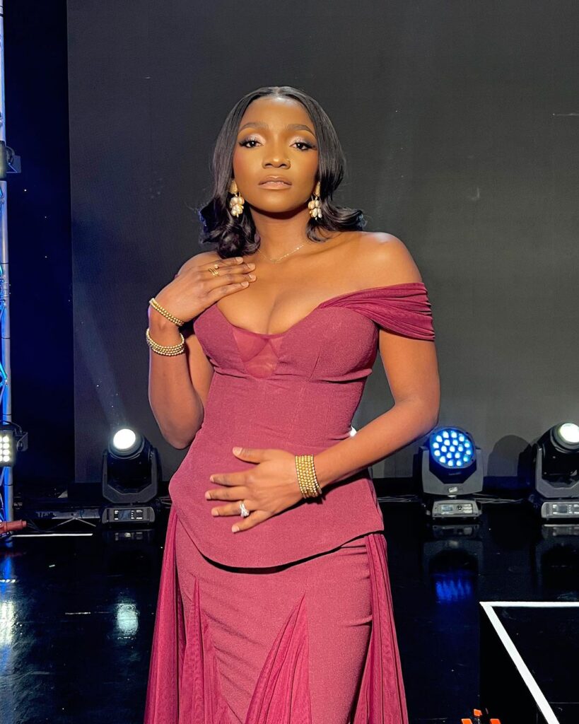 Singer Simi reveals